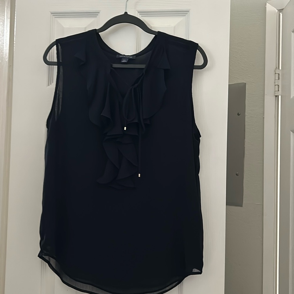 Tommy Hilfiger size large top color, navy blue